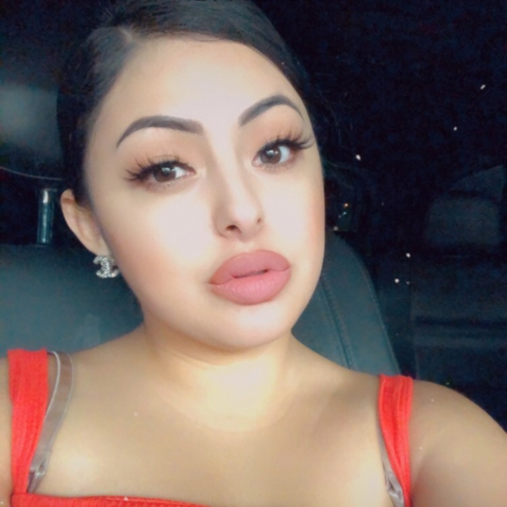 Meet your Posher, Ariana